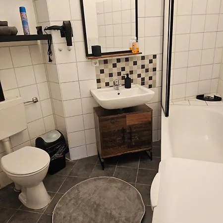 Aue Apartment *